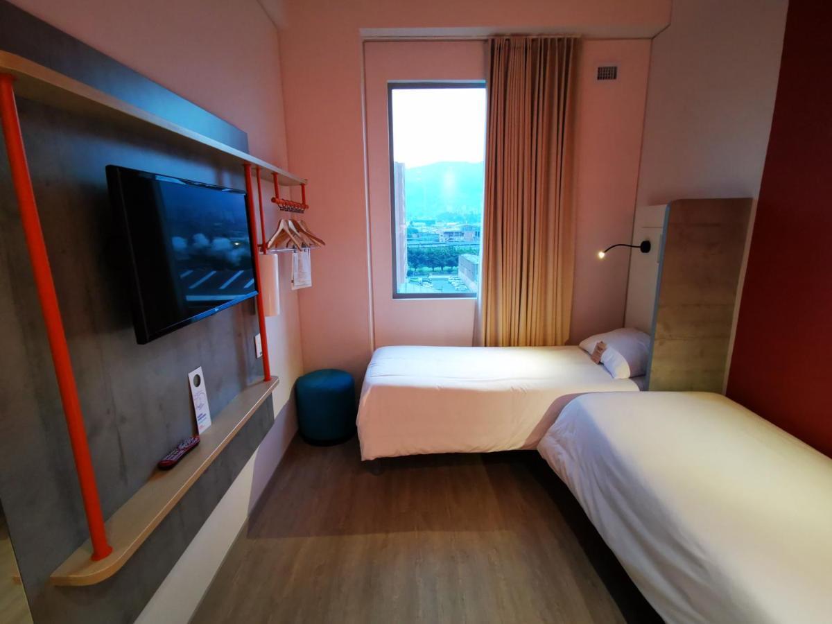 Ibis Budget Itagüí Extérieur photo